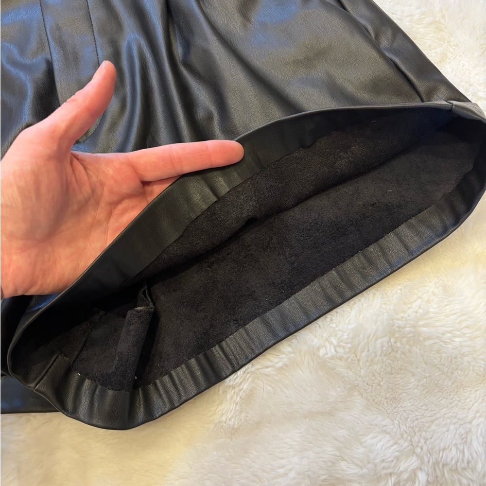Zara Black High Waist Women Shorts - Picture 8 of 9